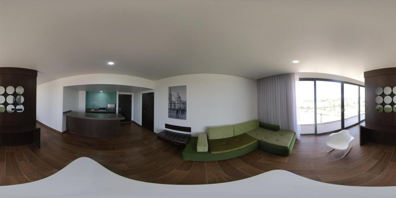Fiesta Inn Guadalajara Aeropuerto Las Pintas Buitenkant foto